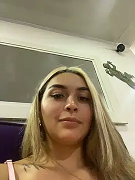 Snapshot of emma_oxford chatting on 28, 1, 2025 emma oxford online show from 28, 1, 2025