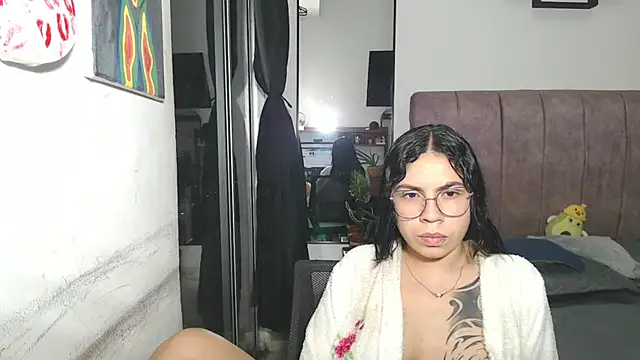 Snapshot of Liza_Thurner chatting on 25, 9, 2025 Liza Thurner online show from 25, 9, 2025