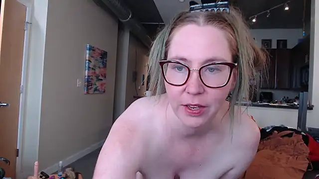 littlelustlamb online show from 29, 9, 2025