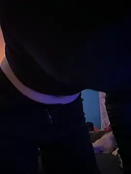 Snapshot of emilysue1 chatting on 1, 1, 2025 emilysue1 online show from 1, 1, 2025