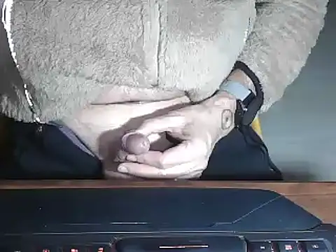 Snapshot of Adri_gard chatting on 7, 2, 2025 Adri gard online show from 7, 2, 2025