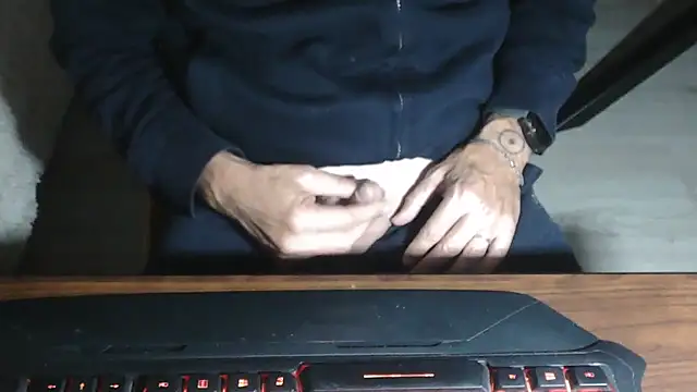 Snapshot of Adri_gard chatting on 20, 10, 2025 Adri gard online show from 20, 10, 2025