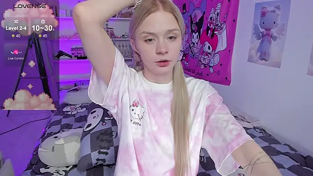 Snapshot of Milia_Parker chatting on 6, 3, 2025 Milia Parker online show from 6, 3, 2025