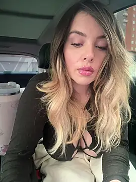 Snapshot of Alirawrz chatting on 7, 3, 2025 Alirawrz online show from 7, 3, 2025