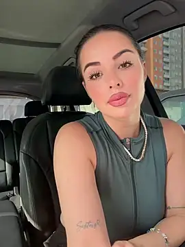 Snapshot of Alirawrz chatting on 22, 10, 2025 Alirawrz online show from 22, 10, 2025