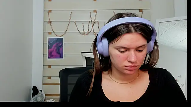 Josephine Kiss online show from 22, 1, 2025