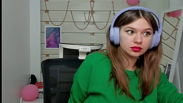 Josephine Kiss online show from 27, 2, 2025