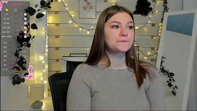 Josephine Kiss online show from 15, 3, 2026