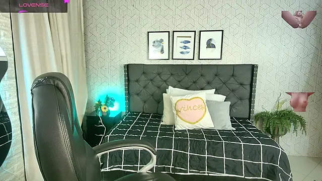 Snapshot of sussy__stone chatting on 30, 12, 2024 sussy stone online show from 30, 12, 2024