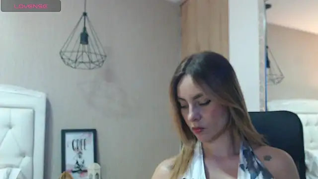 Samantha buny online show from 12, 7, 2026