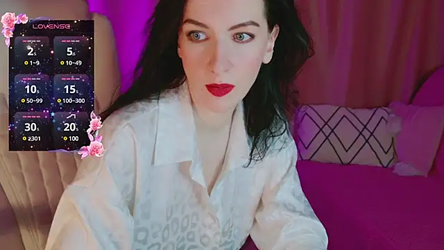 Snapshot of AndreaAshton chatting on 3, 1, 2025 AndreaAshton online show from 3, 1, 2025