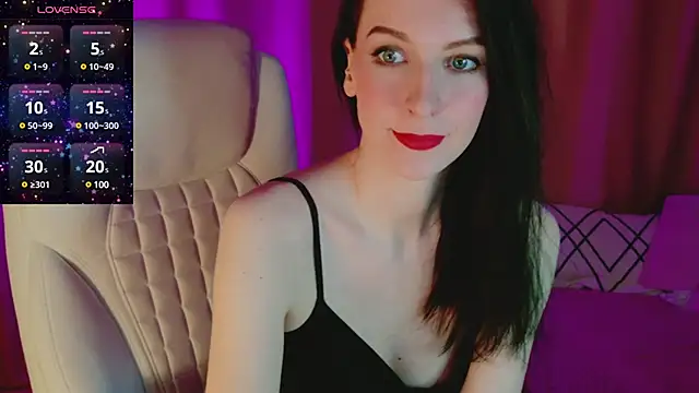 Snapshot of AndreaAshton chatting on 21, 2, 2025 AndreaAshton online show from 21, 2, 2025