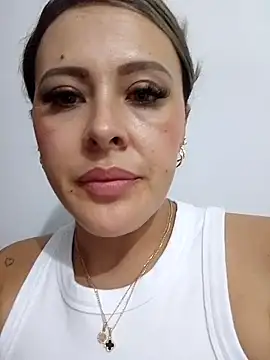 ALONDRAMILF online show from 13, 1, 2025