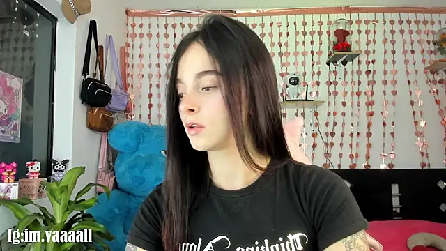 lucyy tay online show from 24, 9, 2025