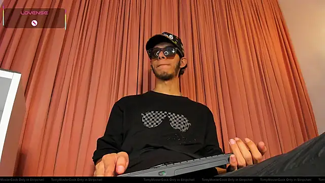 TomyMosterCock online show from 26, 11, 2025