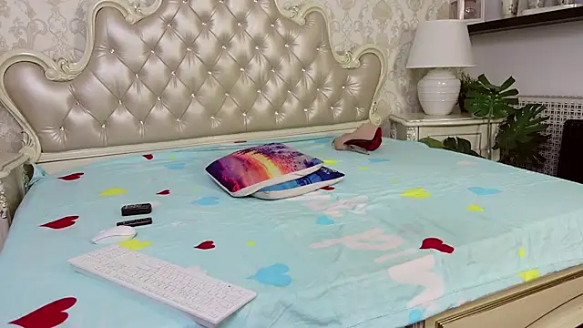 Snapshot of CarmellaAngel chatting on 8, 11, 2025 CarmellaAngel online show from 8, 11, 2025