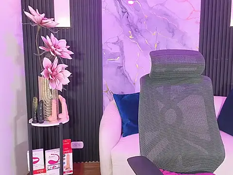 leslyflorez online show from 20, 9, 2025