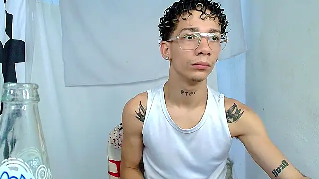 Snapshot of mateodeamjo chatting on 4, 6, 2026 mateodeamjo online show from 4, 6, 2026