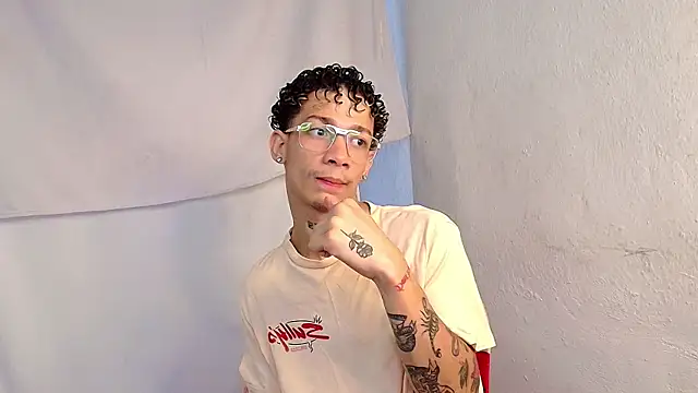 Snapshot of mateodeamjo chatting on 5, 6, 2026 mateodeamjo online show from 5, 6, 2026
