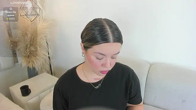 1m dalhia online show from 6, 3, 2026