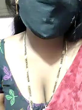 louise92 online show from 4, 1, 2025