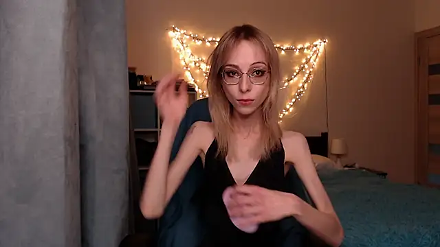 Snapshot of amber_quell_here chatting on 23, 2, 2025 amber quell here online show from 23, 2, 2025