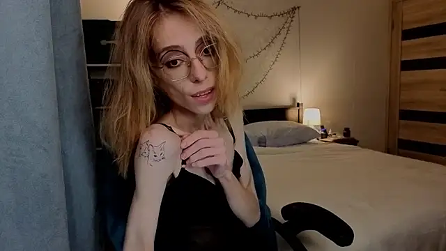 Snapshot of amber_quell_here chatting on 18, 9, 2025 amber quell here online show from 18, 9, 2025