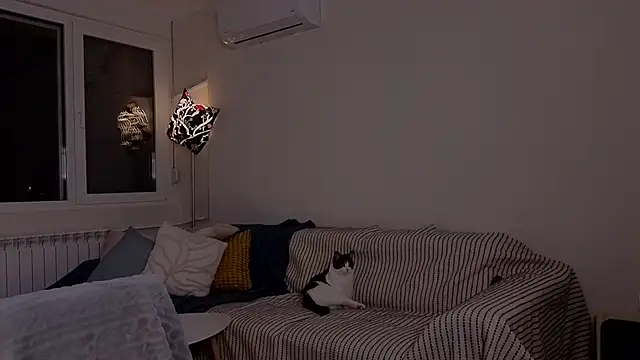 Snapshot of amber_quell_here chatting on 25, 11, 2025 amber quell here online show from 25, 11, 2025