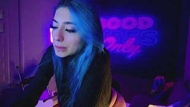 AriaVoss online show from 8, 1, 2025