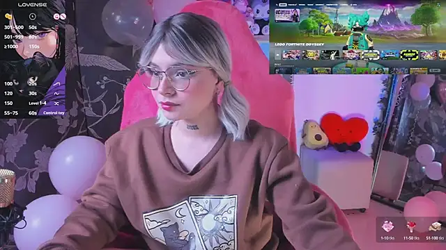 Snapshot of sensualkattt chatting on 13, 2, 2025 sensualkattt online show from 13, 2, 2025