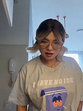 Snapshot of sensualkattt chatting on 22, 3, 2025 sensualkattt online show from 22, 3, 2025