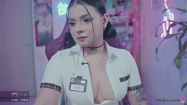 Snapshot of sensualkattt chatting on 18, 9, 2025 sensualkattt online show from 18, 9, 2025