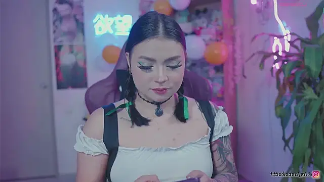 Snapshot of sensualkattt chatting on 20, 9, 2025 sensualkattt online show from 20, 9, 2025