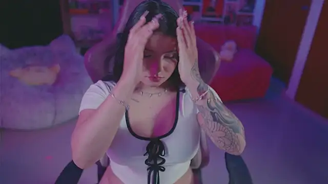 Snapshot of sensualkattt chatting on 24, 11, 2025 sensualkattt online show from 24, 11, 2025