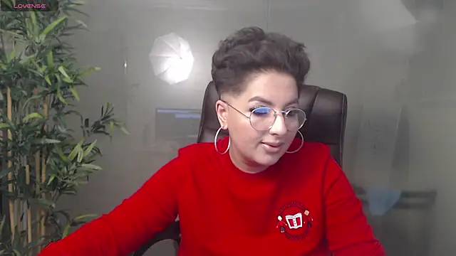 BustyAllyy online show from 18, 1, 2025