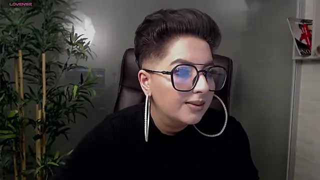 BustyAllyy online show from 28, 1, 2025