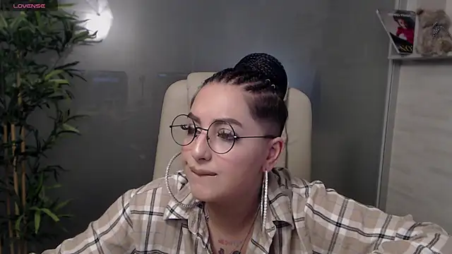 BustyAllyy online show from 6, 3, 2025