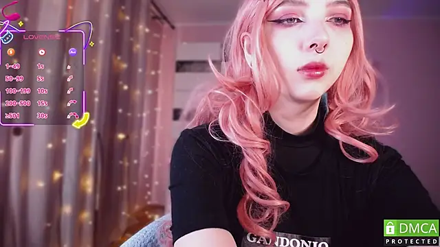 JustMeowGirl online show from 26, 10, 2025