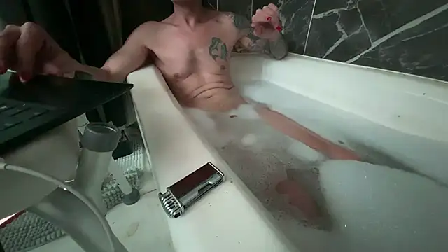 Snapshot of sissysylvia chatting on 11, 2, 2025 sissysylvia online show from 11, 2, 2025