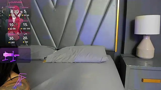 Foxy Assh  online show from 9, 11, 2025