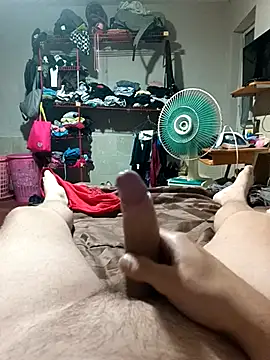 Snapshot of Aledw9 chatting on 17, 2, 2026 Aledw9 online show from 17, 2, 2026