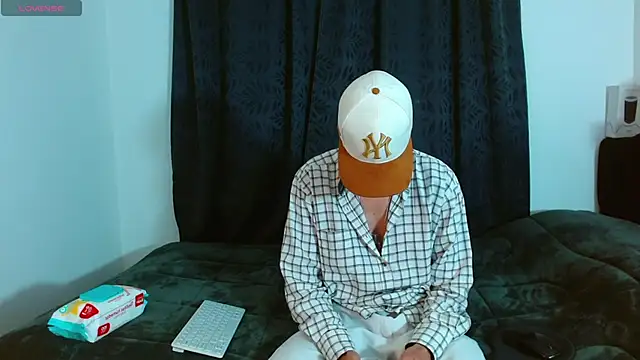 Bastiaan 28 online show from 4, 12, 2025