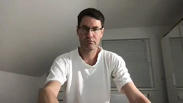 zxzx cam1 online show from 31, 12, 2024