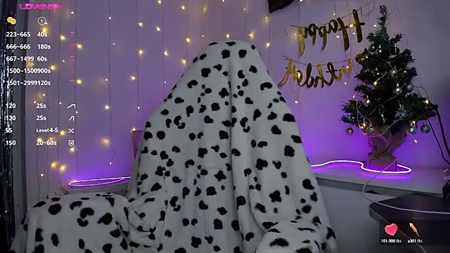 HANNA MONTANAS online show from 30, 12, 2024