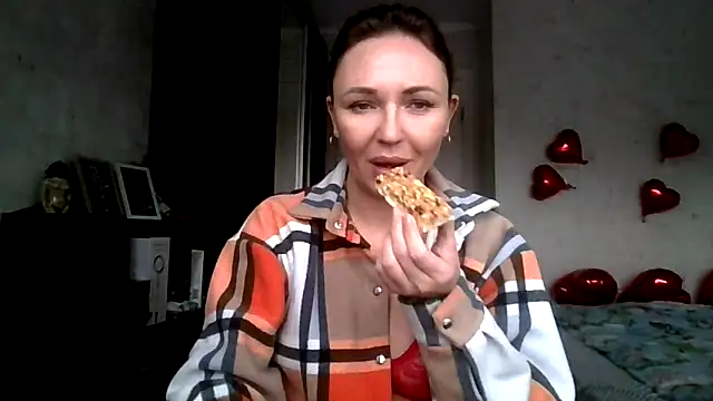 AngelinaLove28 online show from 11, 2, 2026