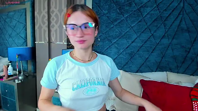 Snapshot of AdelaineBest chatting on 20, 12, 2024 AdelaineBest online show from 20, 12, 2024