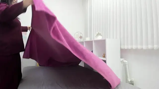 Snapshot of Pretty_anniee chatting on 27, 10, 2025 Pretty anniee online show from 27, 10, 2025