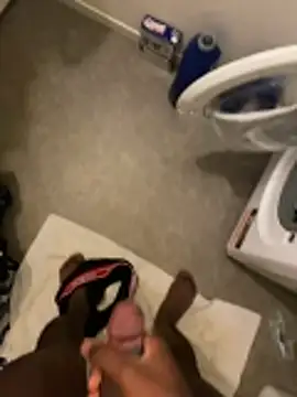 Snapshot of damien954 chatting on 16, 12, 2025 damien954 online show from 16, 12, 2025