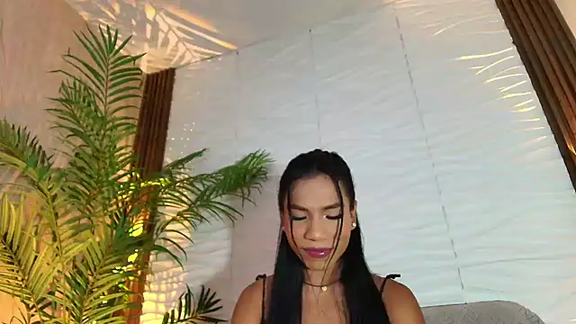 Snapshot of kimberly_Gonzalez1 chatting on 16, 12, 2025 kimberly Gonzalez1 online show from 16, 12, 2025