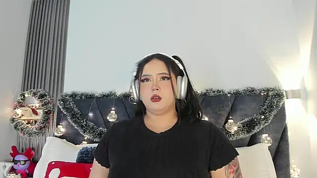 Karmilla Rosse online show from 19, 12, 2025